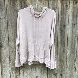 super soft and cozy American eagle light pullover